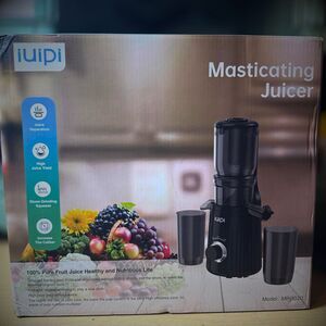 IUIPI MP-802G Cold Press Masticating Juicer Brand New in Box